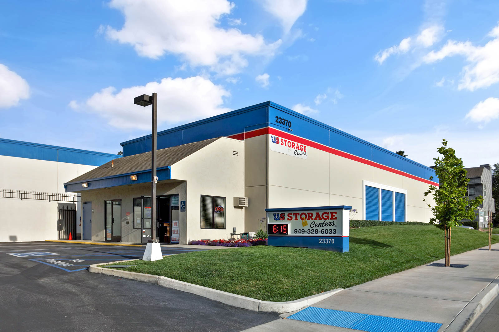 Self Storage Facility in Laguna Hills, CA - image 1 